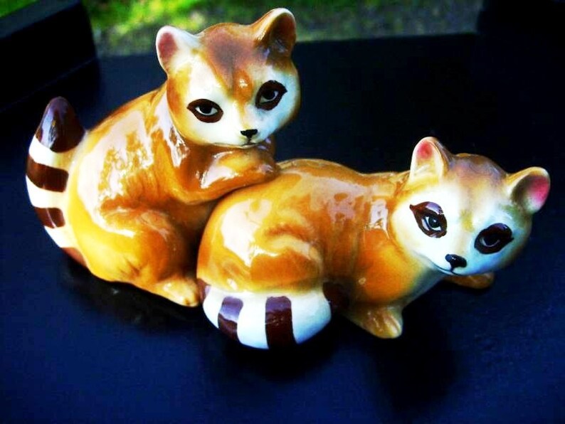 Norcrest Racoon Huggers Kitsch MCM Porcelain Salt Pepper Shakers image 2