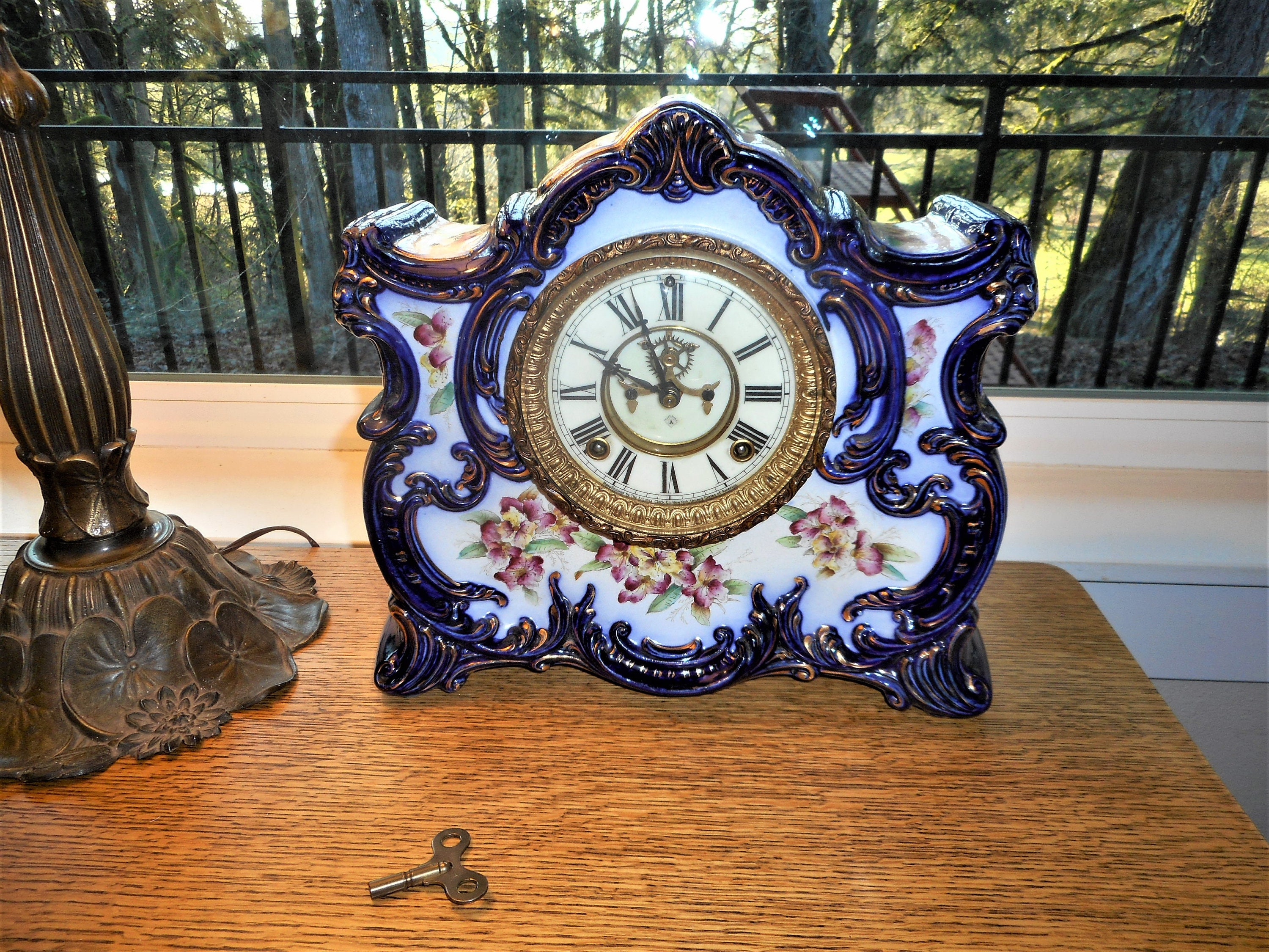 ヴィンテージ　アメリカ製　コルクボード　インディアン Antique Ornate Cobalt Blue Floral Victorian Porcelain Mantel