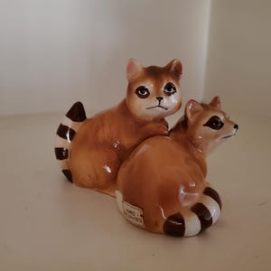 Norcrest Racoon Huggers Kitsch MCM Porcelain Salt Pepper Shakers image 7