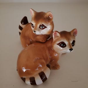 Norcrest Racoon Huggers Kitsch MCM Porcelain Salt Pepper Shakers image 8