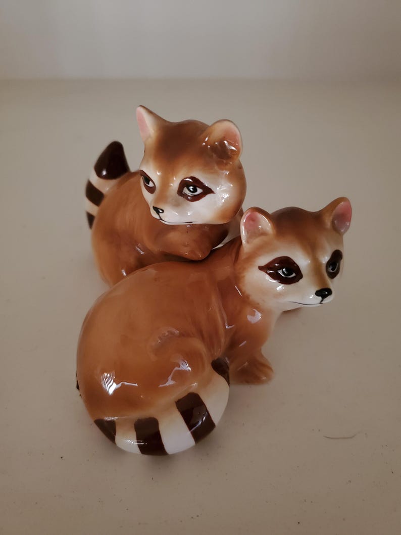 Norcrest Racoon Huggers Kitsch MCM Porcelain Salt Pepper Shakers image 8