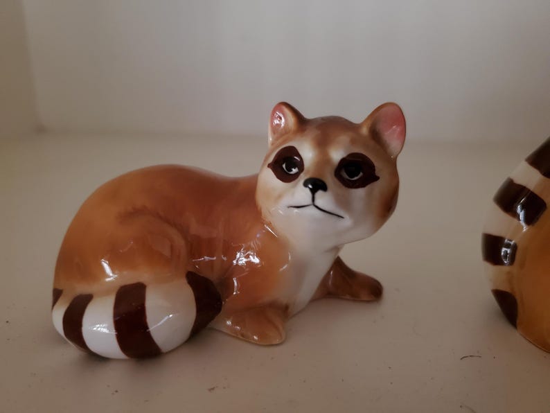 Norcrest Racoon Huggers Kitsch MCM Porcelain Salt Pepper Shakers image 14