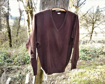 Mid Century Scotland Scottish Cashmere Winter Wool V Neck Sweater Warm Chocolate Brown Vintage Mens Sweater