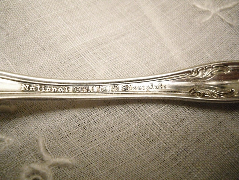 Sweet Antique Victorian Queen Elizabeth 1908 Ornate Sugar Sifter Silver Plate Spoon Scalloped Bowl National Silverplate image 9