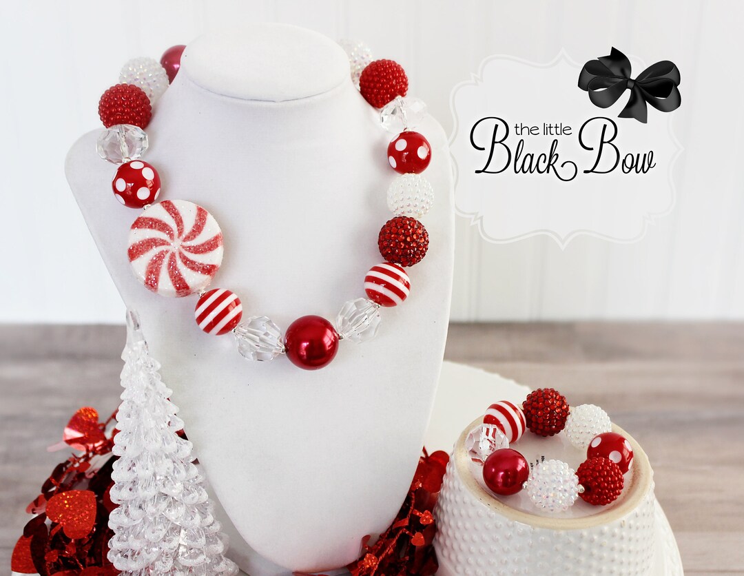 Chunky christmas sale necklace
