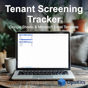 Könnte beinhalten: Ein Laptop mit einer Vorlage für die Mieterüberprüfung in Google Sheets und Microsoft Excel. Der Bildschirm zeigt Datentabellen für Kredit-Scores und Status. Der Text Tenant Screening Tracker Google Sheets & Microsoft Excel Template ist zu sehen.