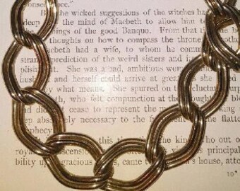 Vintage Chunky Links Necklace Runway Retro Jewelry Gold Tone Free USA Shipping and Tracking Included in Price