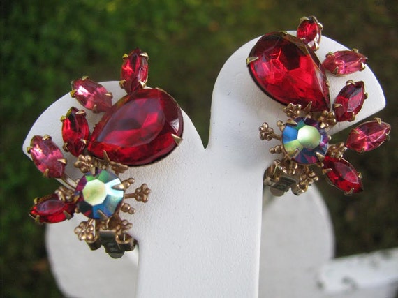 Red Rhinestone Aurora Borealis Vintage Clip Earri… - image 1