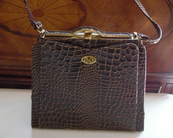 John Robert Powers New York Cosmetics Purse Croc Alligator Look Ladies Hand Bag Purse Free USA Shipping and Tracking Included in Price