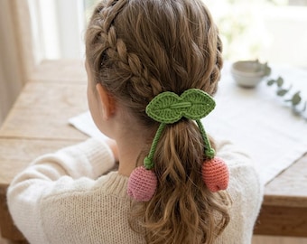 Crochet Tulip Hair Tie & Keychain Pattern PDF, Floral Bag Charm Tutorial