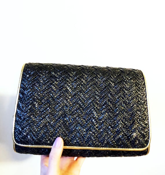 Vintage Woven Raffia Clutch / Black and Gold Woven