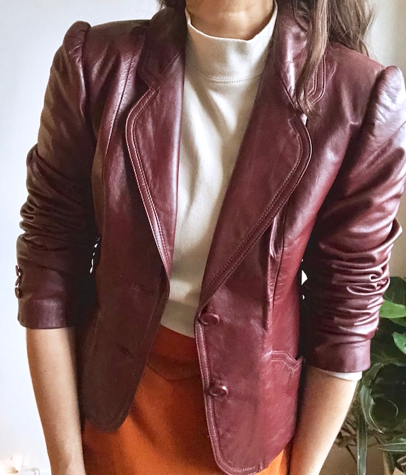 Burgundy Leather Vintage Jacket / 70s Fitted Leath