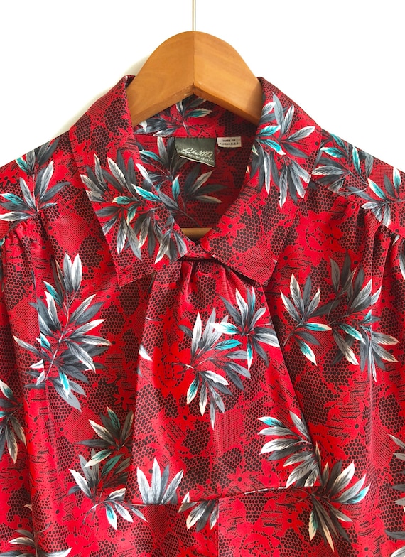 Leafy Floral Vintage Blouse / Bow Collar 70's Blou