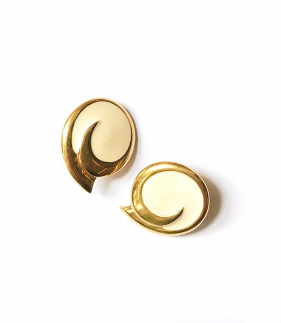 Ivory Enamel Vintage Earrings / Gold and Cream Sta