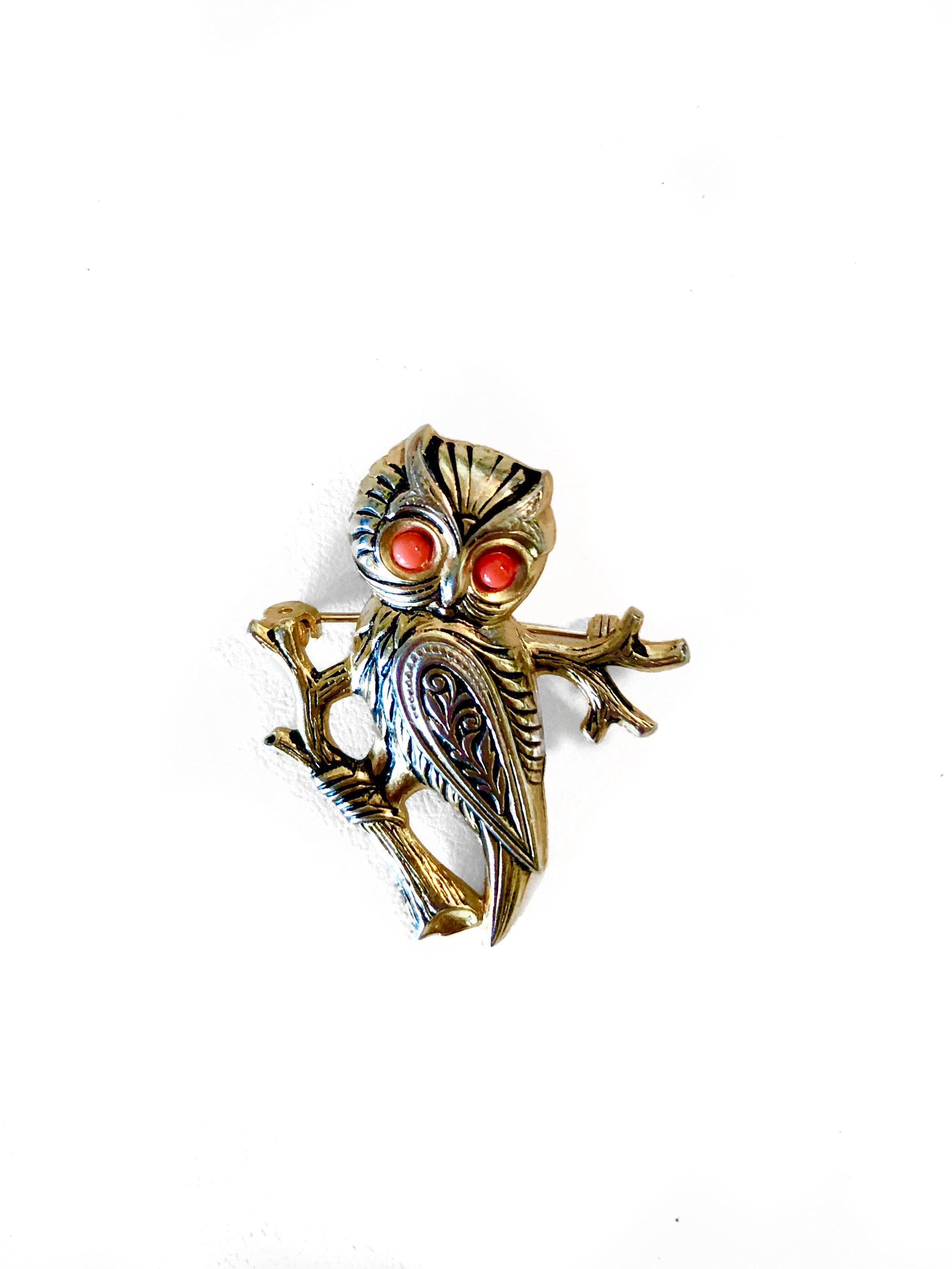 Vintage Owl Brooch / Retro 70s Pin / Vintage Statement Jewelry