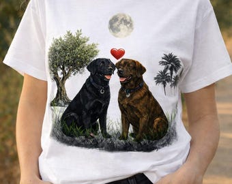 Fedeli compagni sotto la luna – Maglietta con l'immagine del cane leale dell'ulivo