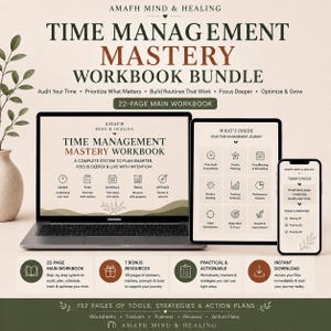 Può includere: Un pacchetto di cartelle di lavoro digitali per la gestione del tempo visualizzato su un laptop, un tablet e uno smartphone. Gli schermi mostrano testo come Time Management Mastery Workbook e 192 pagine di strumenti, strategie e piani d'azione.