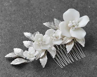 Handmade and unique! Bridal Hair Comb with Pale ivory Resin Flowers and Crystal Beads with Matte Silver Leaves! Free domestic shipping!
