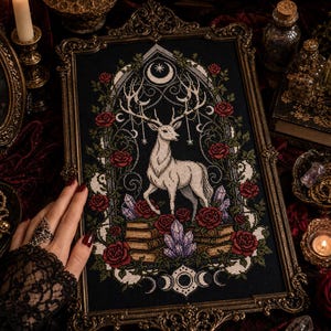 Schema per punto croce Cervo Bianco, Rose Gotiche Luna Diagramma Celeste (Download PDF)