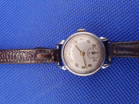 Rare Vintage 1940s Oris Scarab Mechanical Watch | Swiss Made 7 Jewels Manual Wind | Subsidiary Seconds Dial | Project / Repairs / Spares View 3