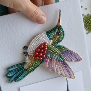 Beaded Hummingbird Brooch Pattern PDF, Bird Beading Tutorial, DIY Seed Bead Embroidery Pattern, Instant Download