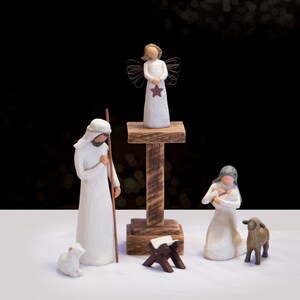 Angel Pedestal Stand, Raised Display Stand for Willow Tree Nativity Creche