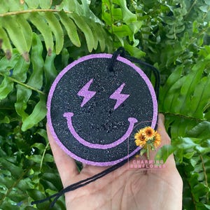 Lightning Smiley Freshie
