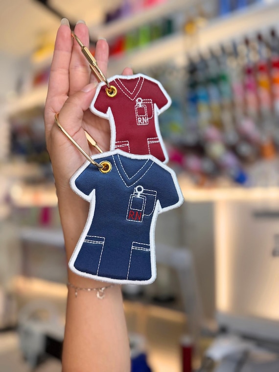 Scrub Top ITH Bag Tag Embroidery File | Personalized DIY Gift for Registered Nurse, Medical Professionals