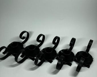 Kerzenhalter-Set 5 Stück 14,5 cm in Schwarz, Schmiedeeisen, Stil, Rollendesign, Ohne Marke