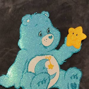 Centro de mesa recortado con brillantina de Osito cariñoso para la hora de dormir de Care-A-lot