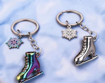 Schlittschuh Schlüsselanhänger, Schneeflocke Charm Schlüsselanhänger, Winter Schlittschuh Taschenanhänger, Eiskunstlauf Geschenk, Weihnachtsstrumpf Stuffer, Sport Schlüsselanhänger