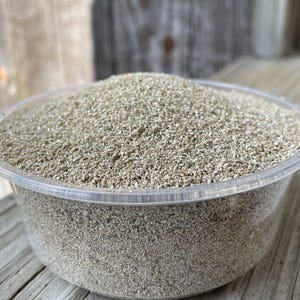 Fine Vermiculite - soil amendment water retention nutrient retention image 2