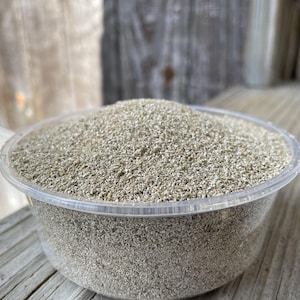 Fine Vermiculite - soil amendment water retention nutrient retention image 1