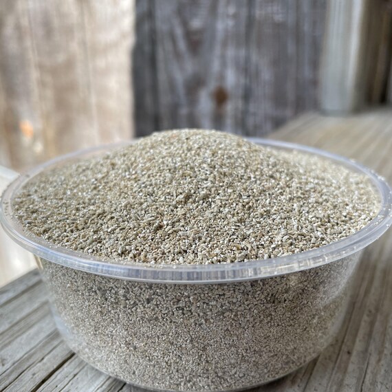 Fine Vermiculite - soil amendment water retention nutrient retention