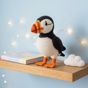 Papageientaucher Häkelanleitung PDF Seevogel Plushie DIY Fertigkeit Digitaler Download Muster KI-unterstütztes Tierdesign