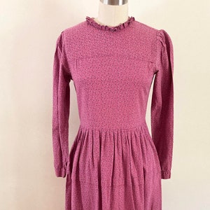 vintage 1970s prairie dress / ditsy floral pink and blue long sleeve dress / cottage core midi dress / ruffled collar long sleeve full skirt