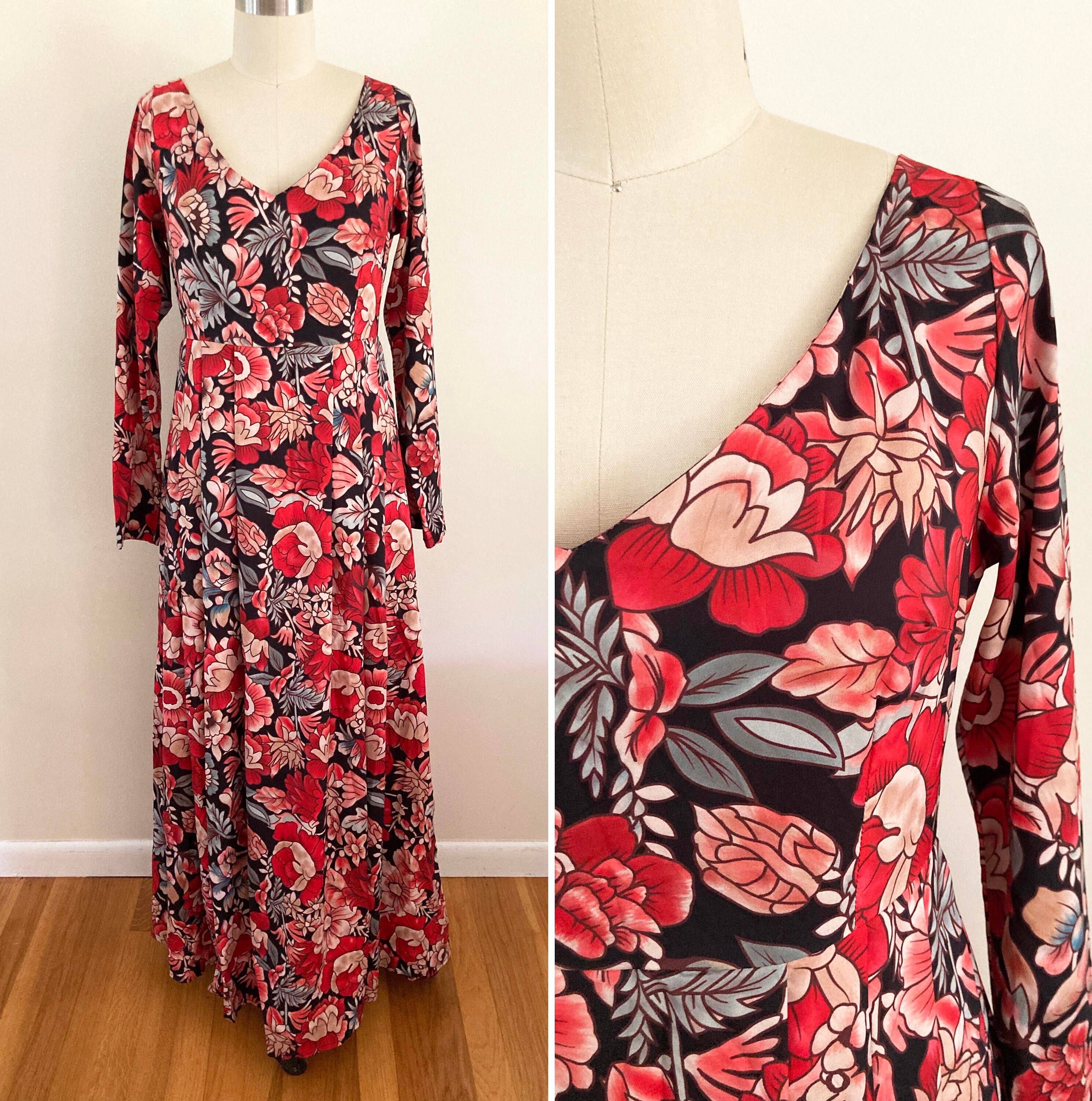 Vintage 1970s Gorgeous Floral Maxi Dress / Medium to Large Long 