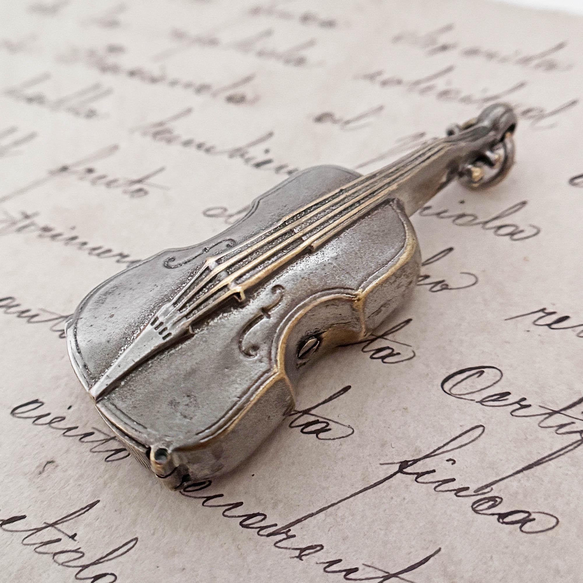 1930年 チェコ製 バイオリン 4/4 弓、ケース、肩当て付き