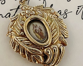 Antique 14K Gold Mother and Child Esmalte Relicario Pendant