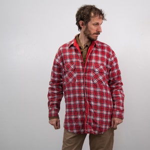 Vintage 80er Jahre Herren rot karierte Hemdjacke / blau weiß karierte Camping Hütte mit rotem Quiltfutter und Brusttaschen / Größe L