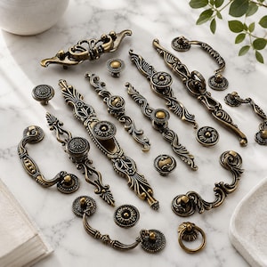 Tiradores de armario antiguos de latón, pomos de cajón de estilo francés, tiradores de armario ornamentados, herrajes para muebles europeos.