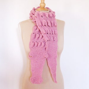 Knitt Unisex Alligator/Gator/Crocodile Chunky Scarf , Crocodile Scarf in Pink, UK Seller