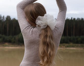 Ahimsa zijden haarelastiekje | Ethisch verantwoord bruidshaaraccessoire (22-25 cm)