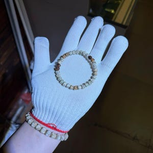 Pulsera de semillas Bodhi con estrellas y luna naturales, mini mala de cuentas para la muñeca, pulsera de meditación y yoga, accesorio espiritual apilable con cuentas, regalo para ella.