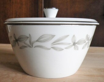 Vintage Sugar Bowl w/ Lid BERCLAIR Pattern by Rose China 45/241 Gift Fine China Platinum Trim Serving Tea Party Coffee Serving Table Leaf