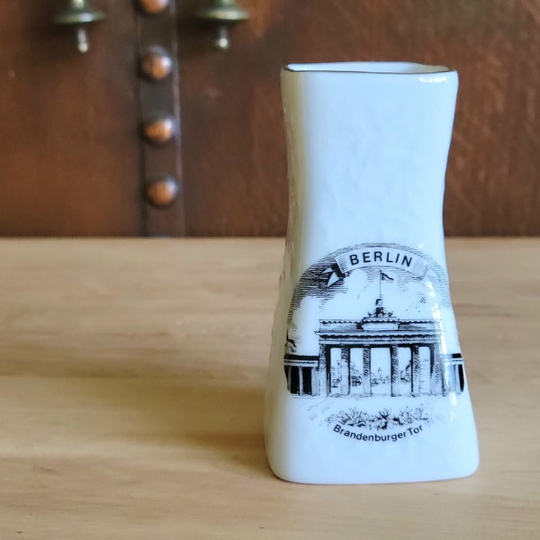 Berlin Souvenir Small Vase - Brandenburger Tor - Brandenburg Gate - by Muller Floss Porzellan - Made in Bavaria - Qualitat - Bud Vase