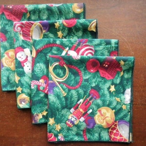 Set of 4 Cloth Christmas Tree Napkins w/ Red & Green Ornaments and Stocking, Holiday Table Linens, Traditional Christmas Decor