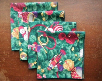 Set of 4 Cloth Christmas Tree Napkins w/ Red & Green Ornaments and Stocking, Holiday Table Linens, Traditional Christmas Decor