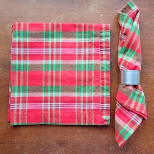 Set of 4 Madras Plaid Napkins, Vintage Bright Red and Green - Christmas Table Linens - 17x17&quot; - Holiday Hostess Gift