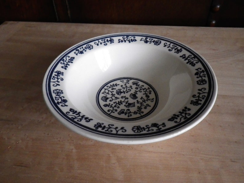 2 Soup Bowls Homer Laughlin Blue Vines and Flowers Pattern Cereal Dish 7 inch Made in USA J-81 Navy Azul Cobalt Dinner Ware Replacement Pair
